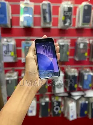 Apple iPhone SE 2 (Used)
