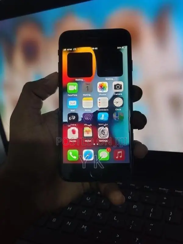 Apple iPhone 7 (Used)