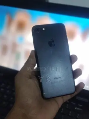 Apple iPhone 7 (Used)