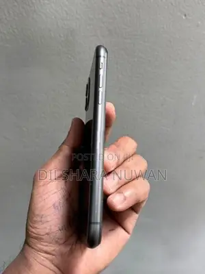 Apple iPhone 11 (Used)