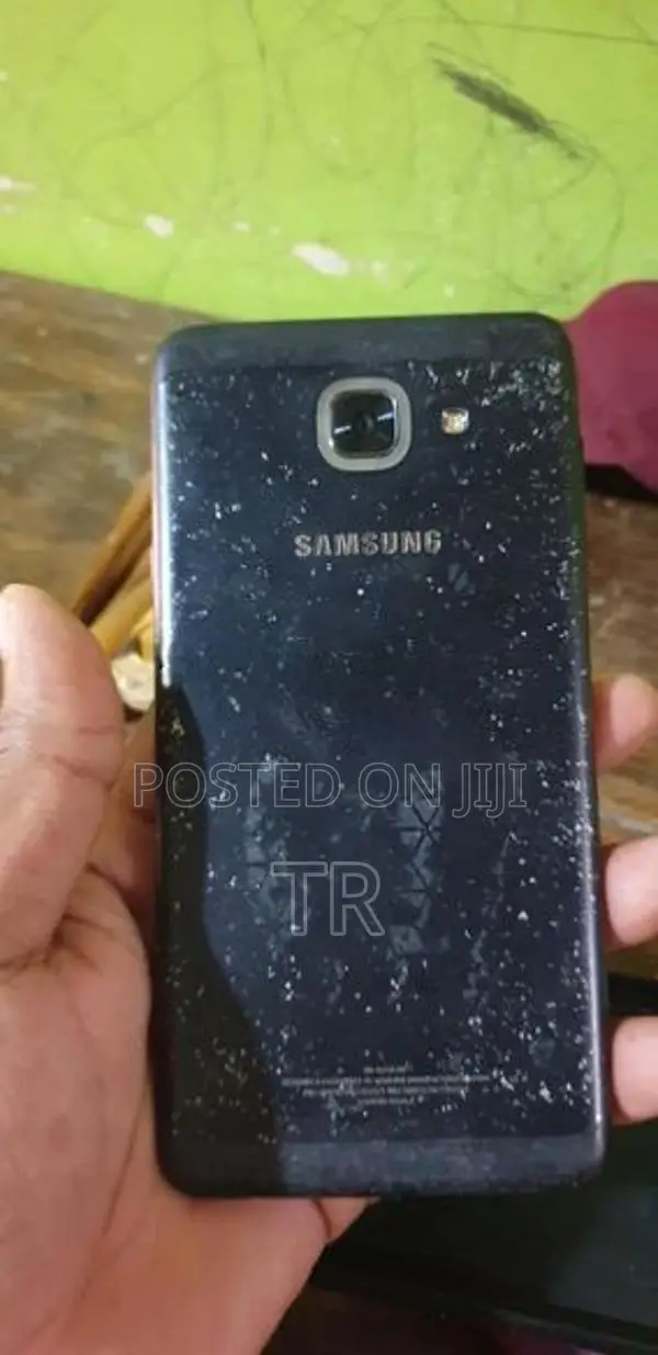 Samsung Galaxy J7 (Used)