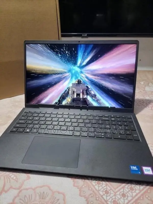 Dell Inspiron 15 DC15250 Core 3 100U 8GB RAM 512GB SSD