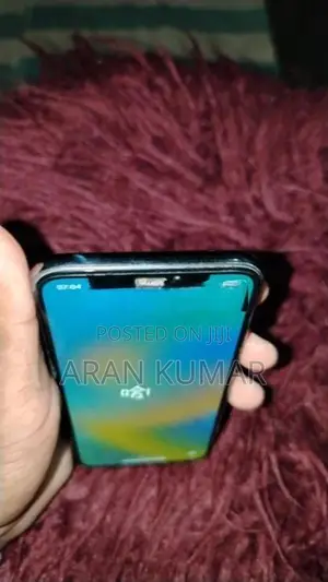 Apple iPhone X (Used)