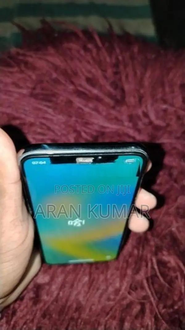 Apple iPhone X (Used)