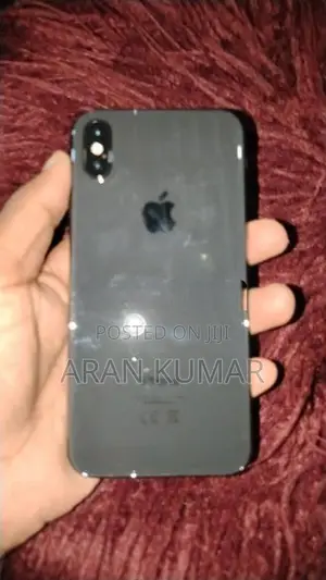 Apple iPhone X (Used)