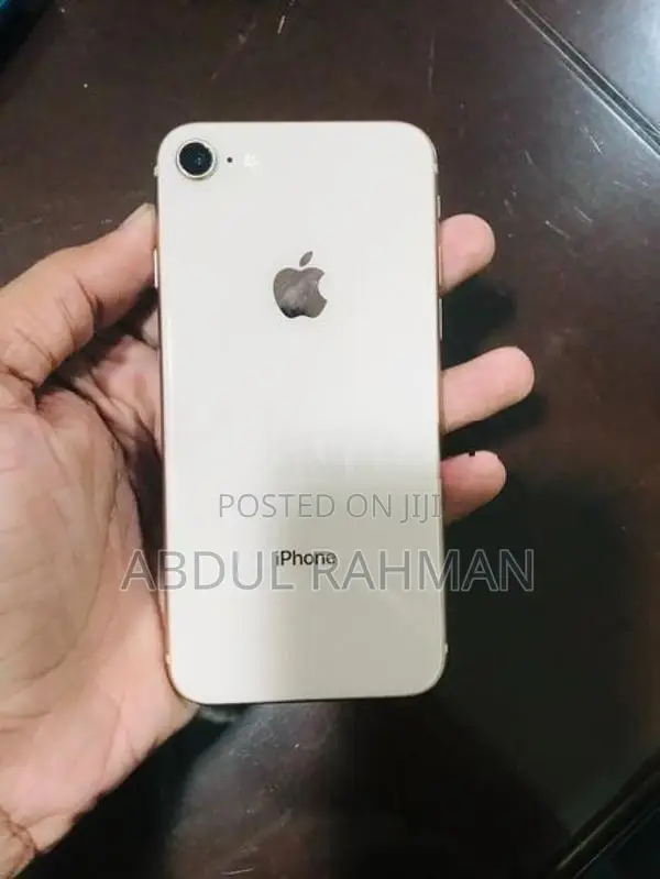 Apple iPhone 8 (Used)