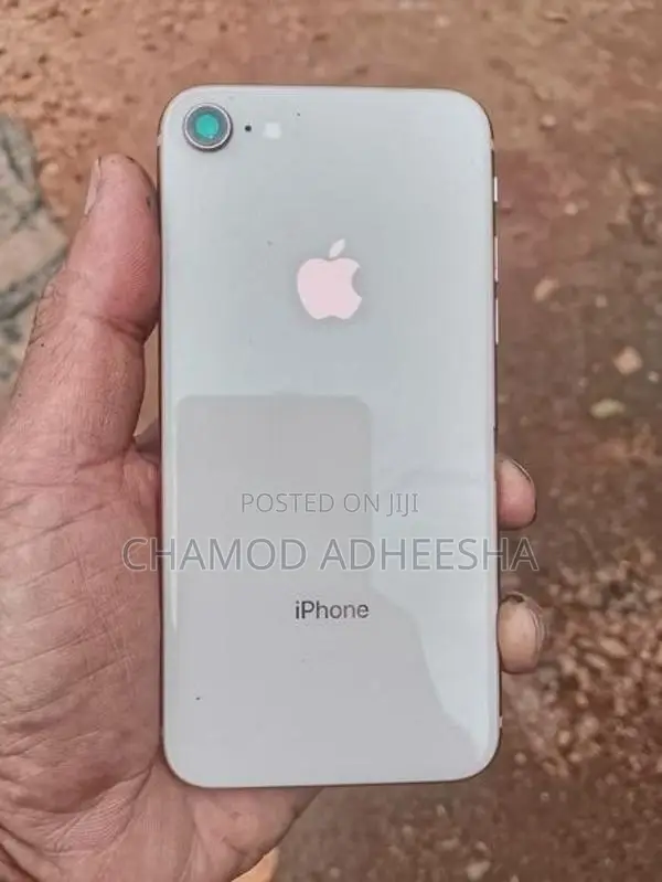 Apple iPhone 8 (Used)