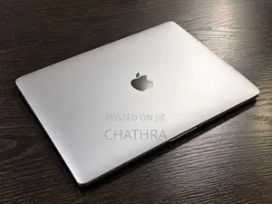 Apple MacBook Pro 13” 2017 Core i5 8GB 256GB SSD| Full Set