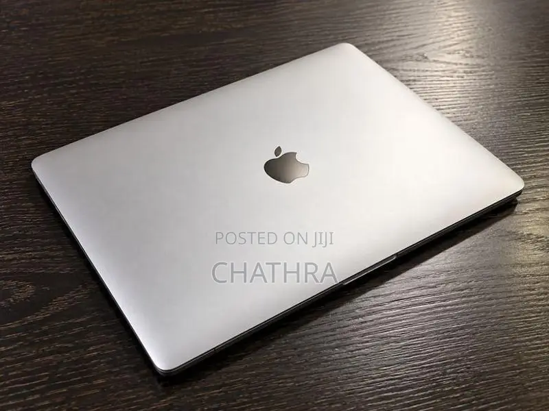 Apple MacBook Pro 13” 2017 Core i5 8GB 256GB SSD| Full Set