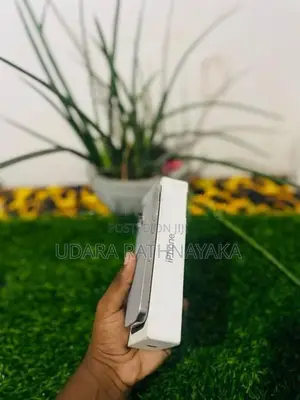 Apple iPhone 15 Pro Natural Titanium (Used)