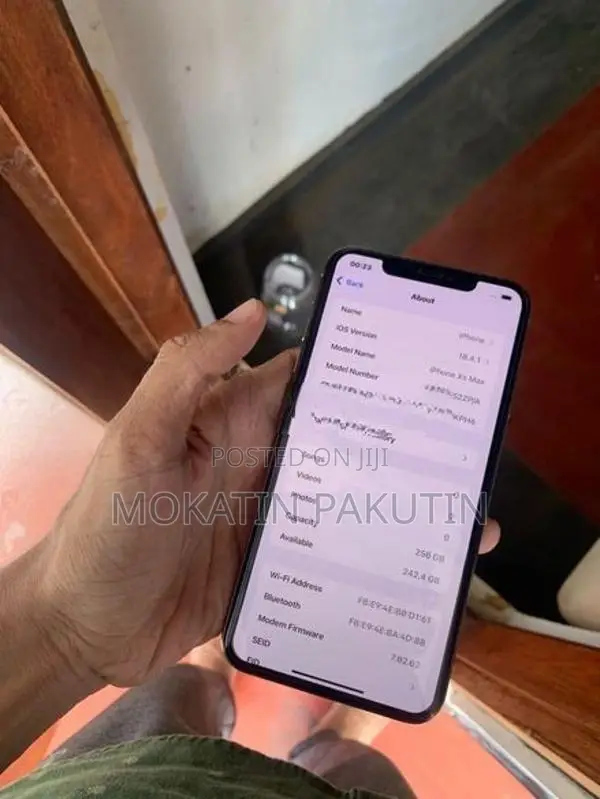 Apple iPhone XS Max (Used)