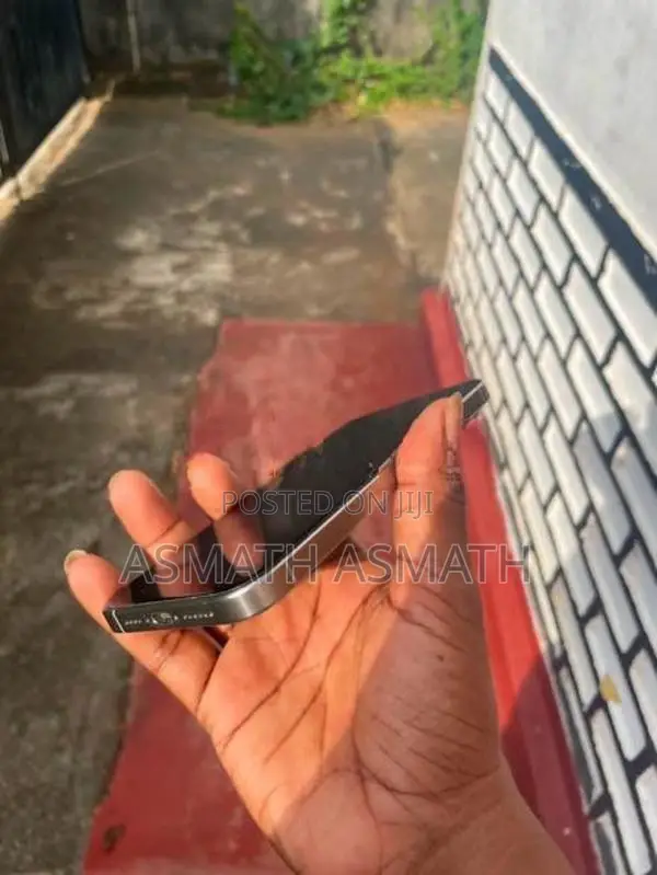 Apple iPhone 15 Pro Max (Used)