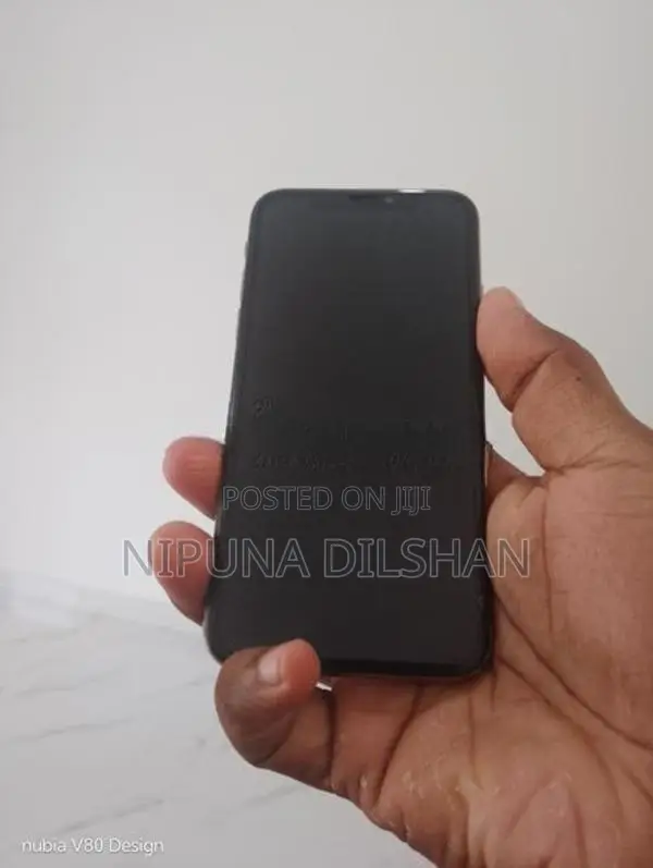 Apple iPhone XS (Used)