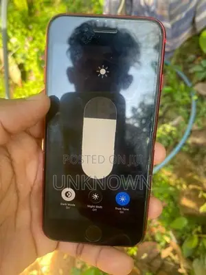 Apple iPhone SE 2 (Used)