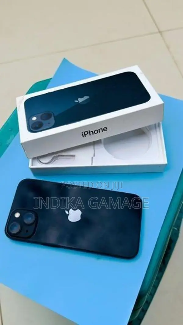 Apple iPhone 13 (Used)