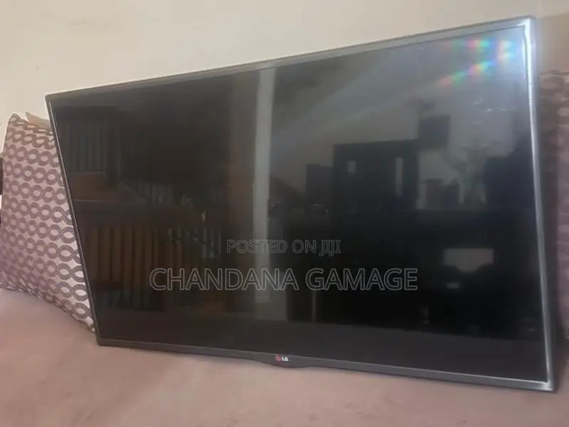 42” Class Cinema 3D 1080P 120HZ LED TV with Smart
