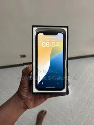 Apple iPhone XR (Used)