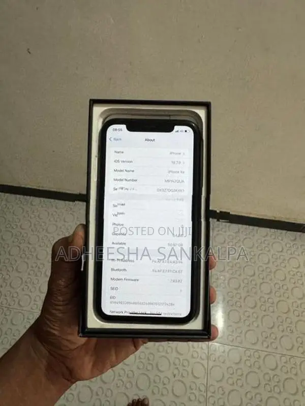 Apple iPhone XR (Used)