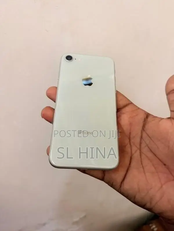 Apple iPhone 8 (Used)