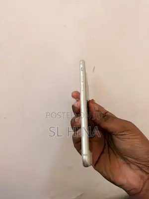 Apple iPhone 8 (Used)