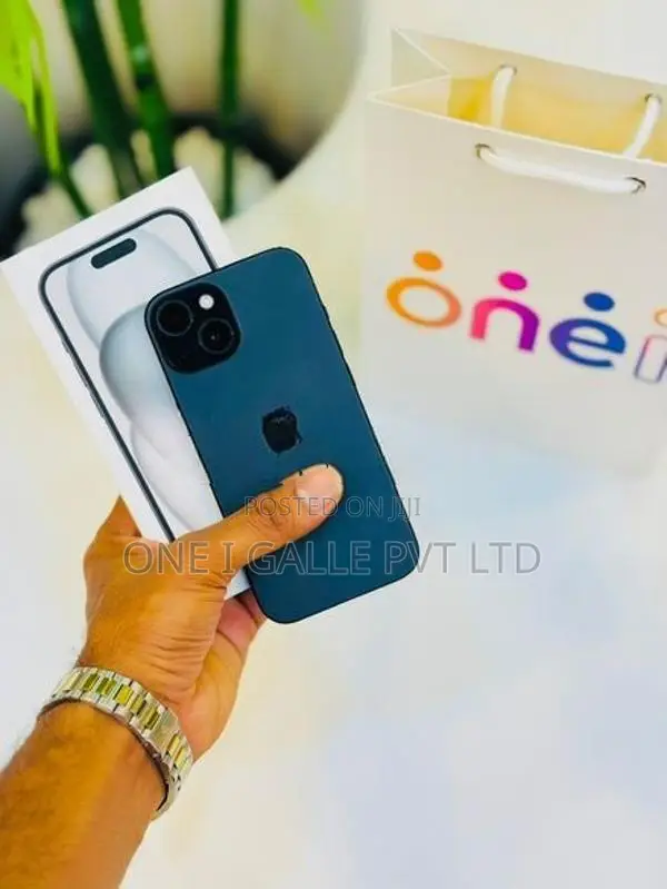 Apple iPhone 15 (Used)