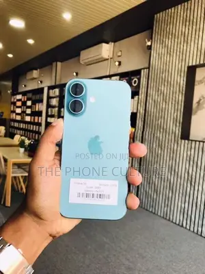 Apple iPhone 16 128GB (Used)