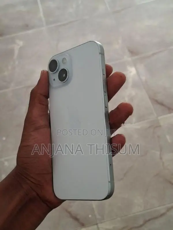 Apple iPhone 15 (Used)