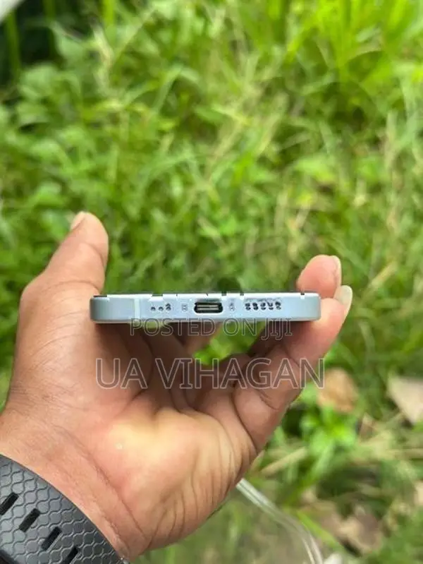 Apple iPhone 15 (Used)