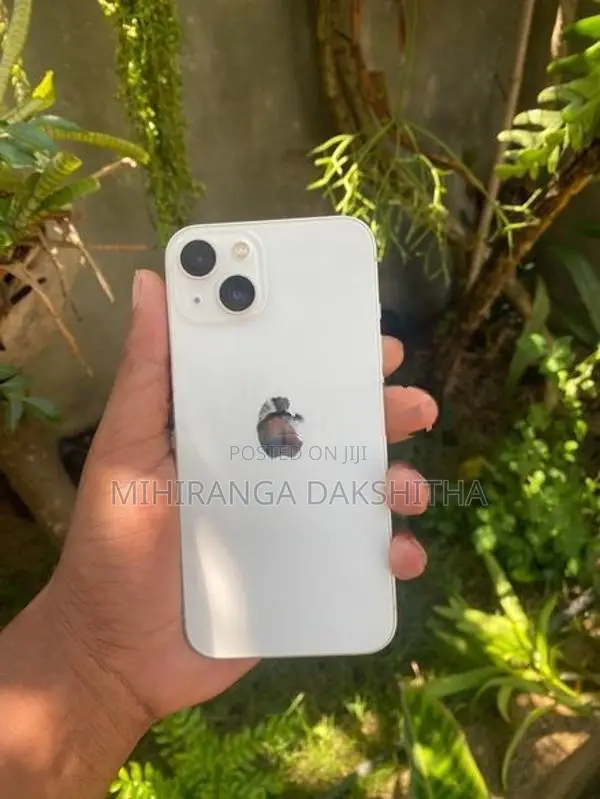 Apple iPhone 13 (Used)