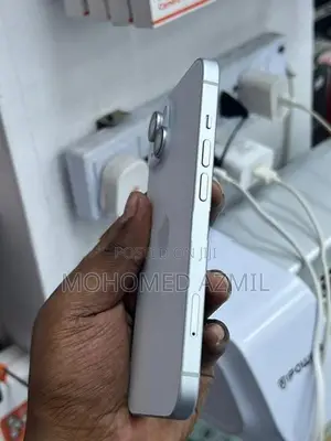Apple iPhone 15 (Used)