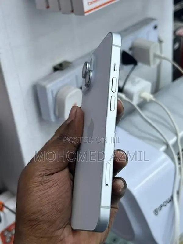 Apple iPhone 15 (Used)