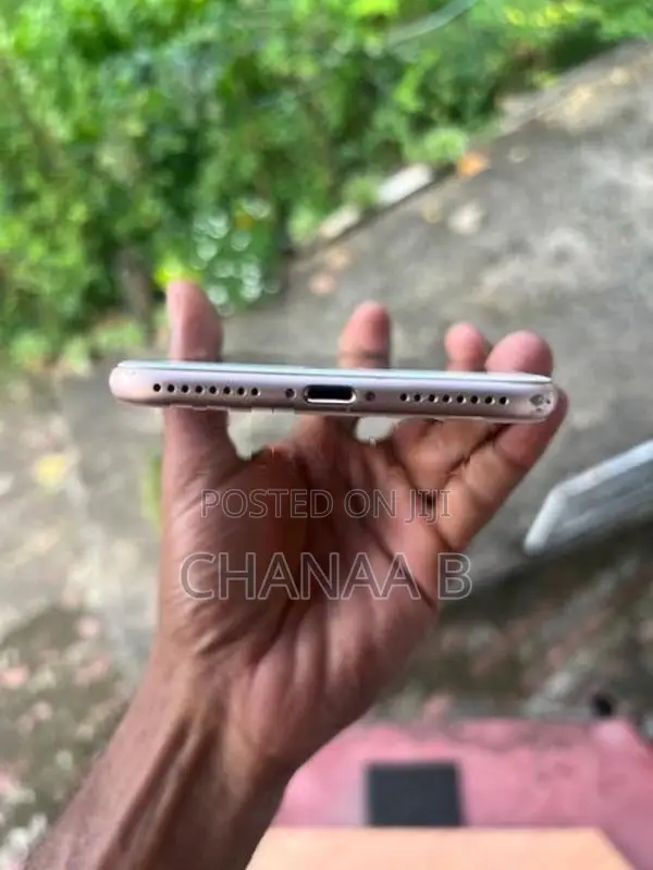 Apple iPhone 8 Plus (Used)