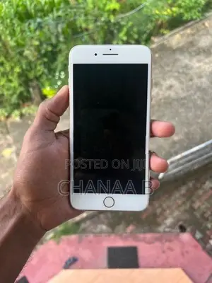 Apple iPhone 8 Plus (Used)