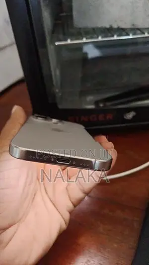 Apple iPhone 16 Pro (Used)