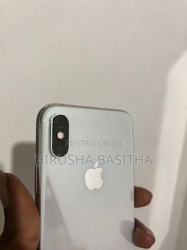 Apple iPhone XS (Used)