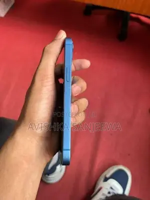 Apple iPhone 13 (Used)
