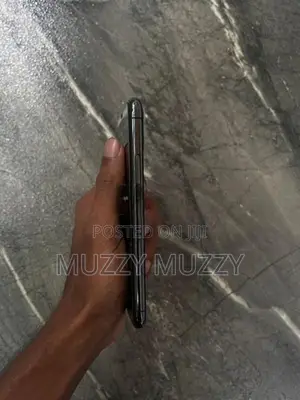 Apple iPhone 11 Pro 256GB (Used)