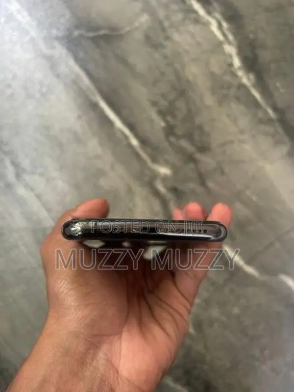 Apple iPhone 11 Pro 256GB (Used)