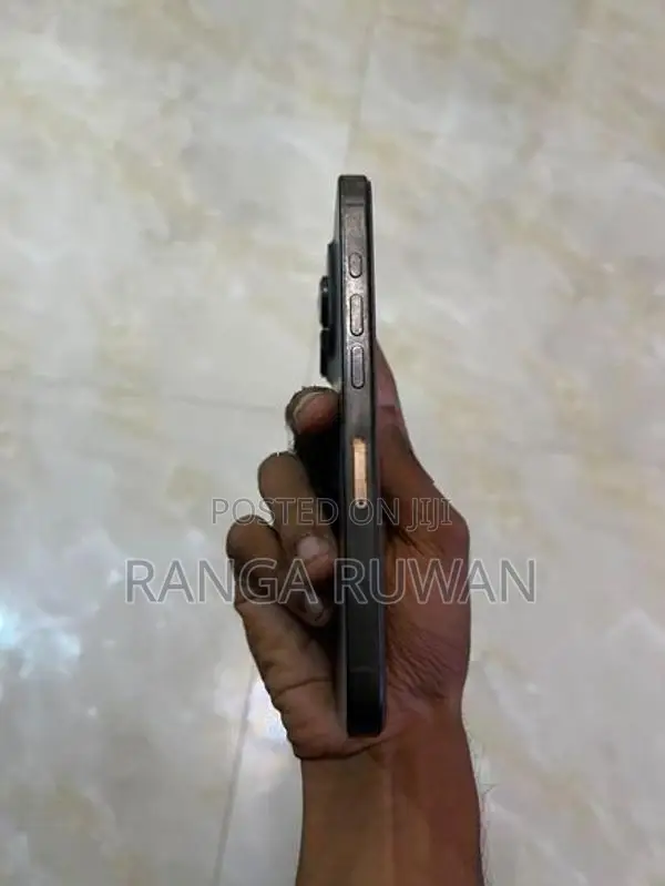 Apple iPhone 16 Pro (Used)