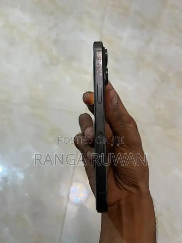 Apple iPhone 16 Pro (Used)