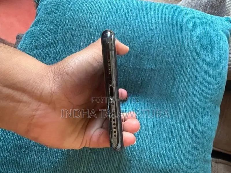 Apple iPhone 11 Pro Max (Used)