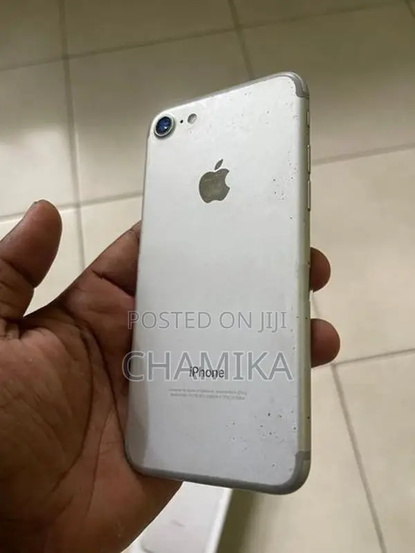 Apple iPhone 7 (Used)