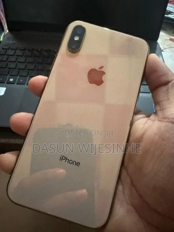Apple iPhone XS (Used)
