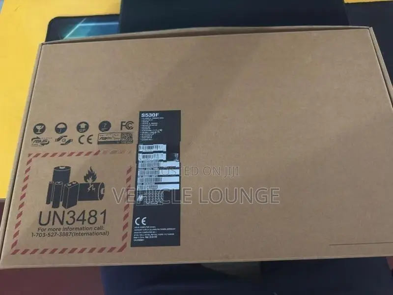ASUS Vivobook S530F