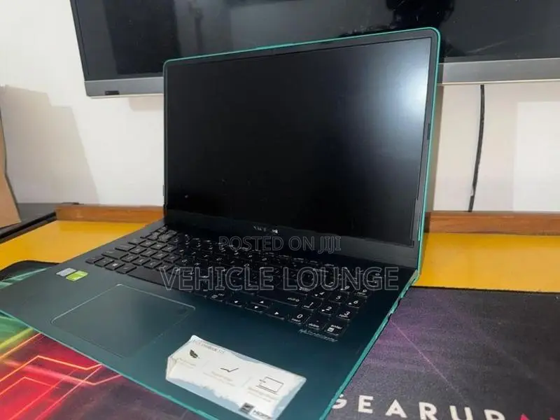 ASUS Vivobook S530F