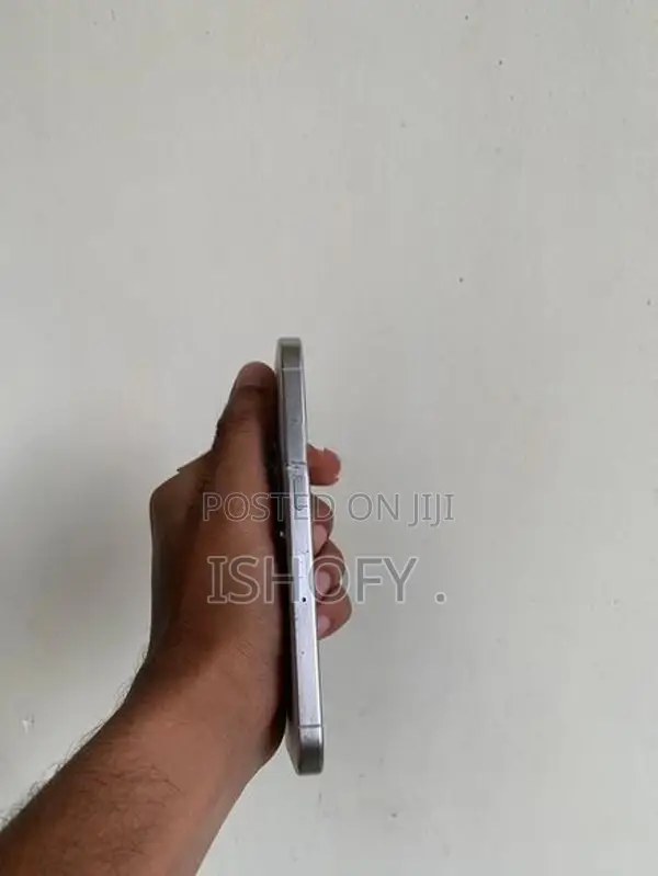 Apple iPhone 15 Pro (Used)