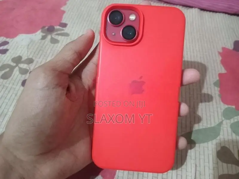 Apple iPhone 13 (Used)