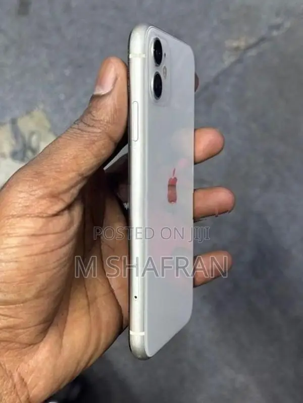 Apple iPhone 11 (Used)