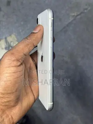 Apple iPhone 11 (Used)