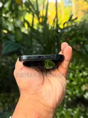 Apple iPhone 16 (Used)